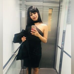 Elegant Black One-Shoulder Dress